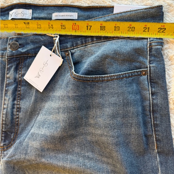 Jessica Simpson Blue Straight-Leg Jeans with Bleach Floral Details - Picture 6 of 16